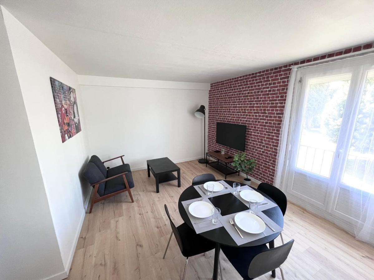 Ambiance, convivialité et emplacement Orléans Exterior foto